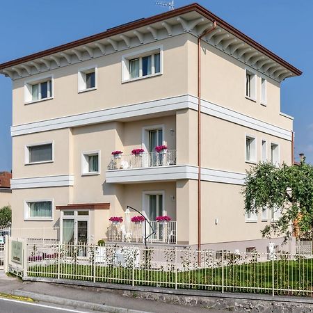 Villa Luisa Rooms And Breakfast Peschiera del Garda Eksteriør bilde