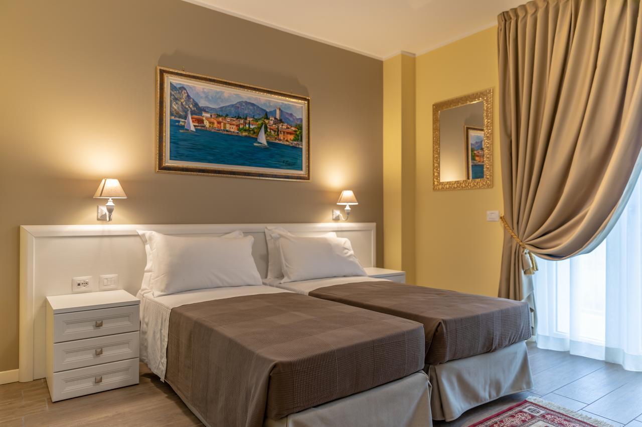 Villa Luisa Rooms And Breakfast Peschiera del Garda Eksteriør bilde