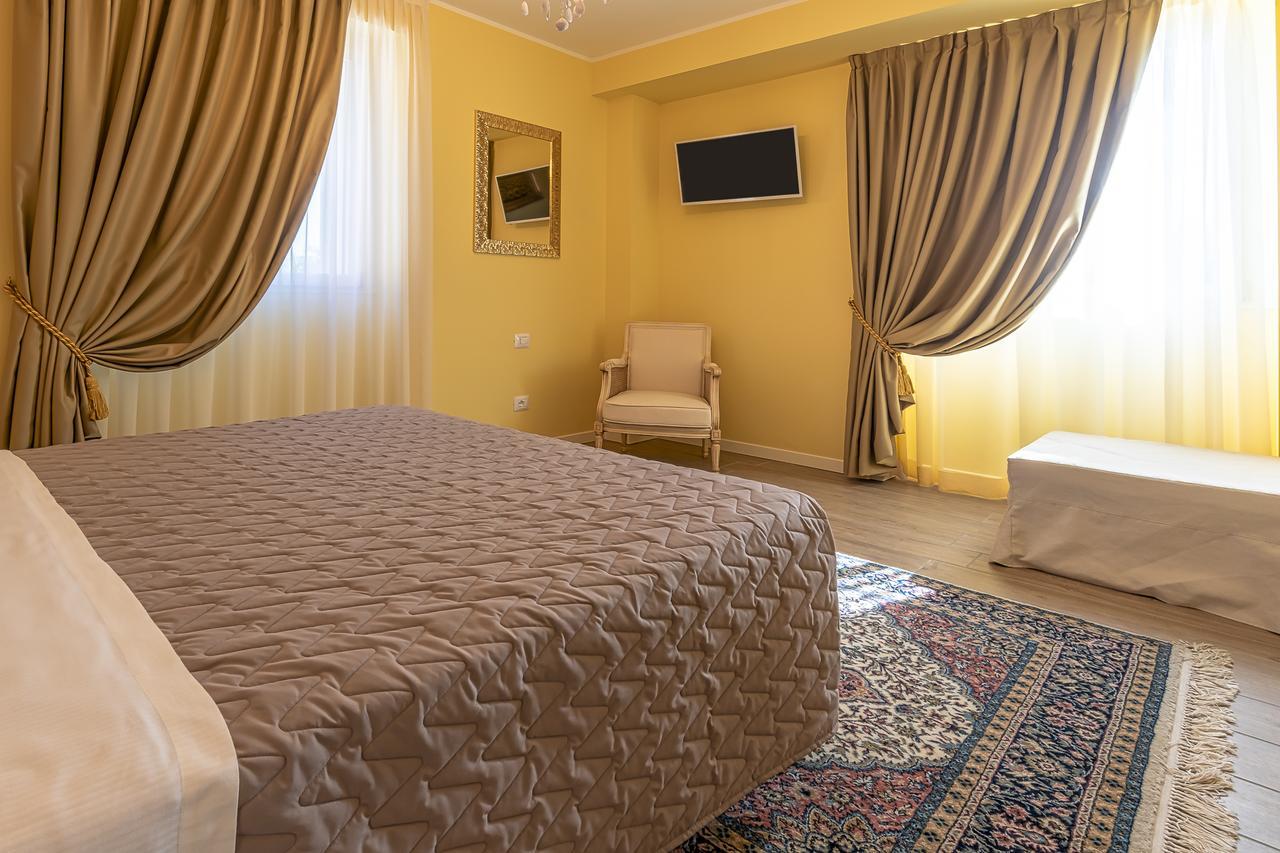 Villa Luisa Rooms And Breakfast Peschiera del Garda Eksteriør bilde